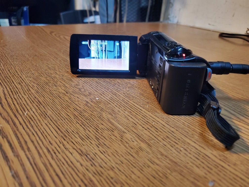 JVC Full HD Camcorder Optical Zoom GZ-E10BU 40X Optical Zoom CMOS SD Working