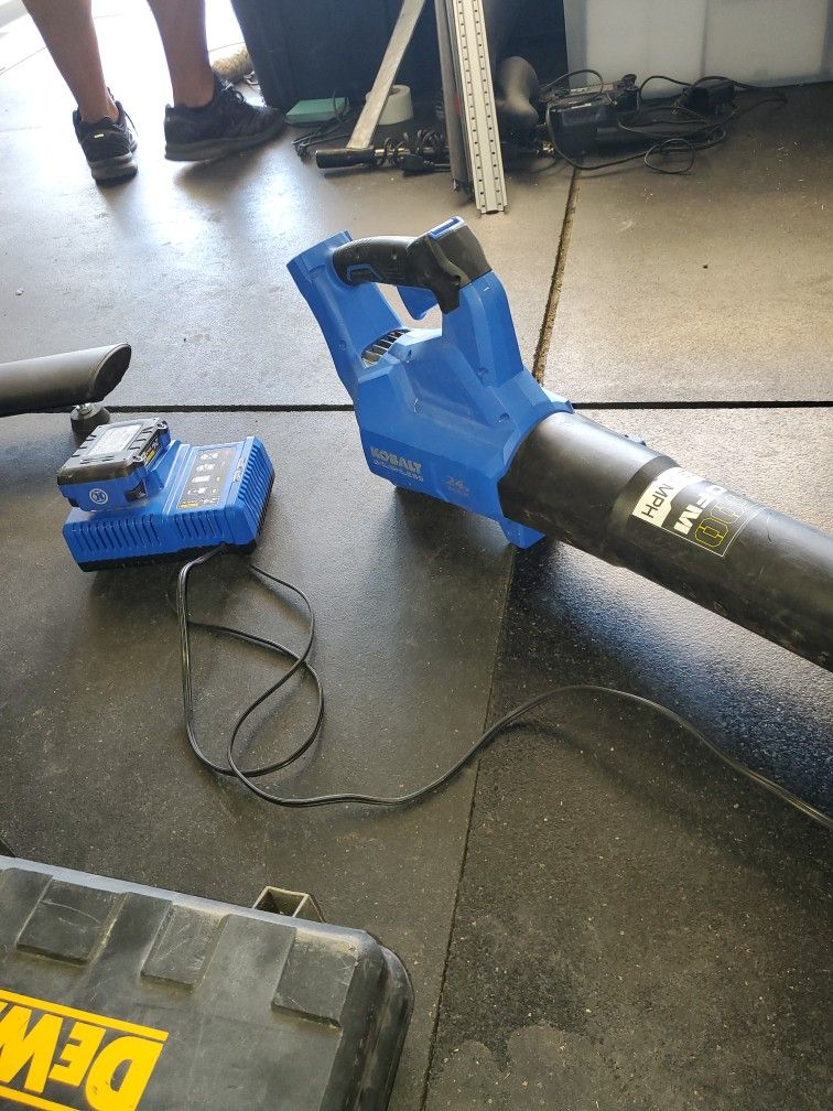 Leaf Blower