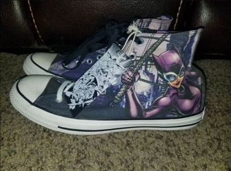 Catwomen converse