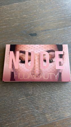 Huda Beauyy Nude Palette