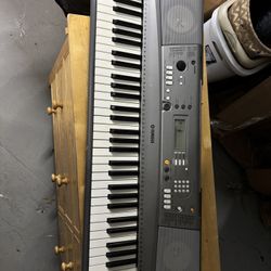 Yamaha Keyboard