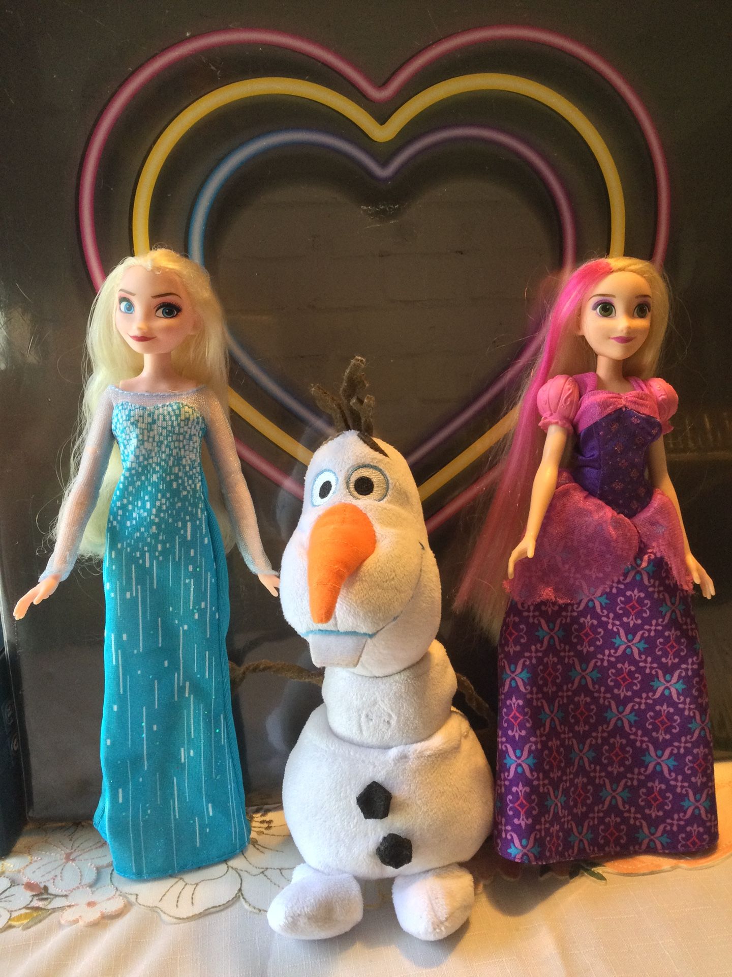 Frozen characters- Elsa doll, Anna doll and Plush Olaf