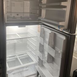 Whirlpool Refrigerator 