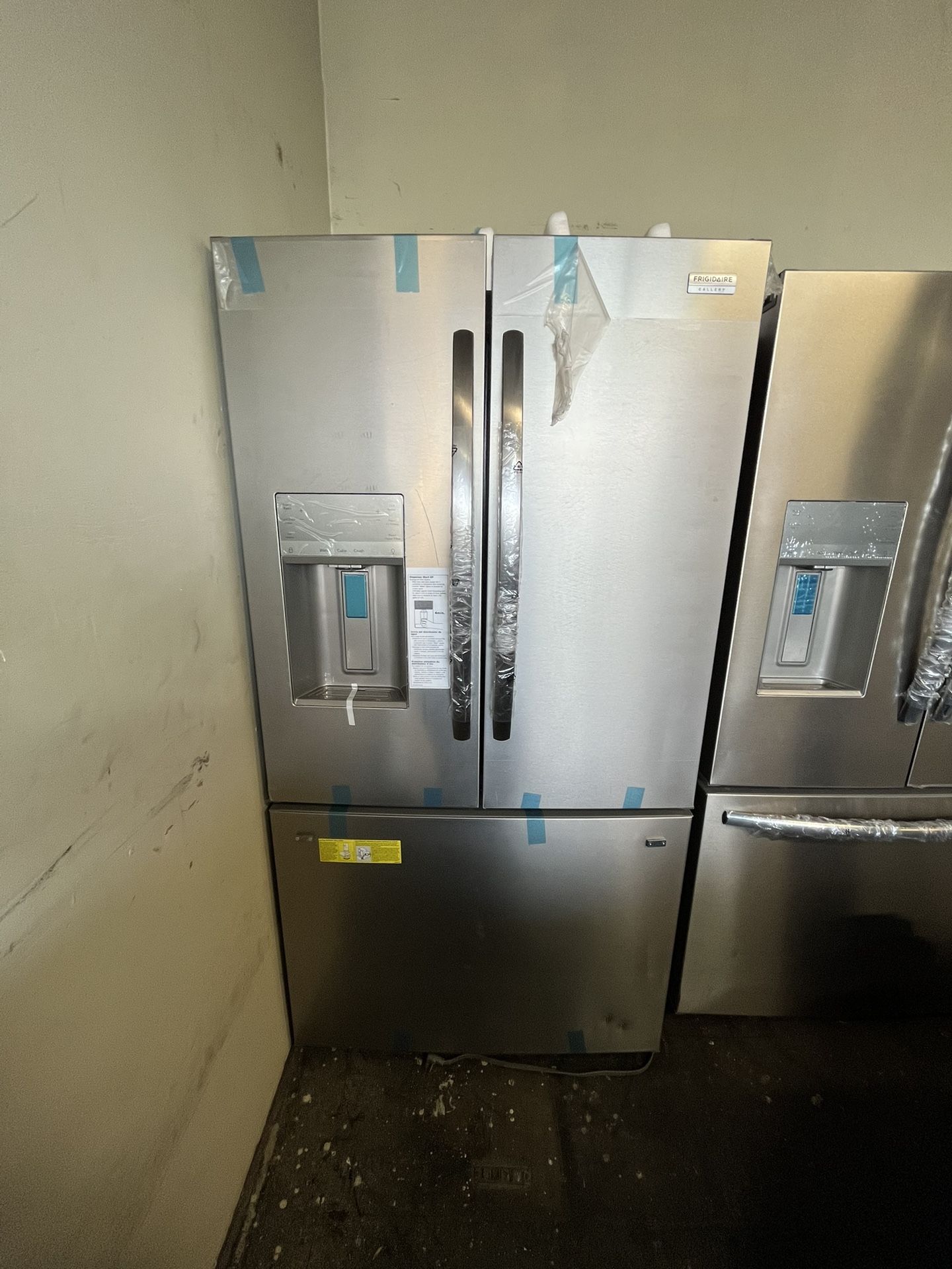 NEW FRIGIDAIRE GALLERY REFRIGERATOR