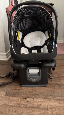 Graco Rear facing infant car seat