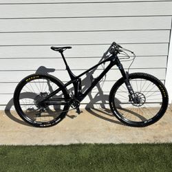 YT Izzo core 2 XL Mountain bike 