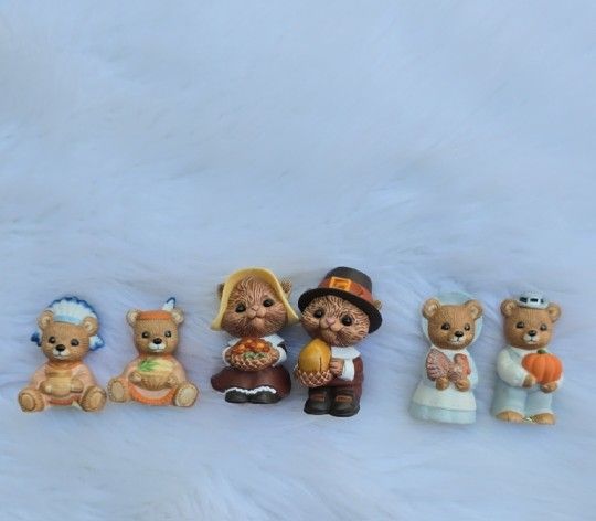 Vintage Homco Bears and Hallmark Squirrels Fall Pumpkin Thanksgiving Figure Set of 6