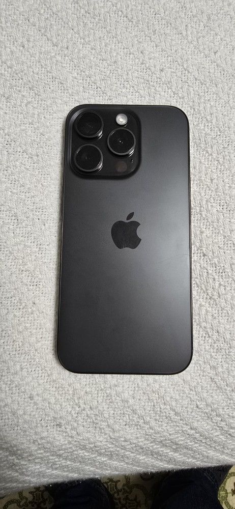 Iphone 15 Pro 1TB Unlocked READ PLEASE