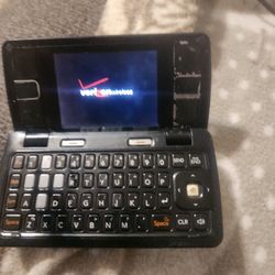 Got A Vintage Verizon Keyboard Phone