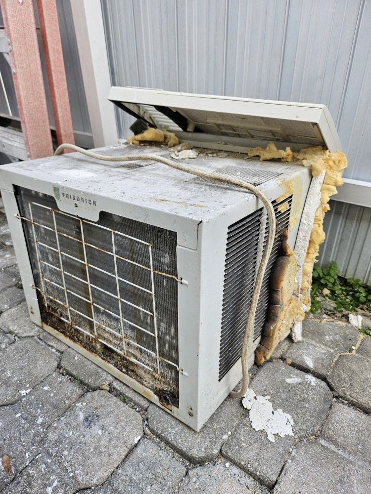 FREE AC UNIT
