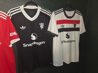 Manchester United jerseys