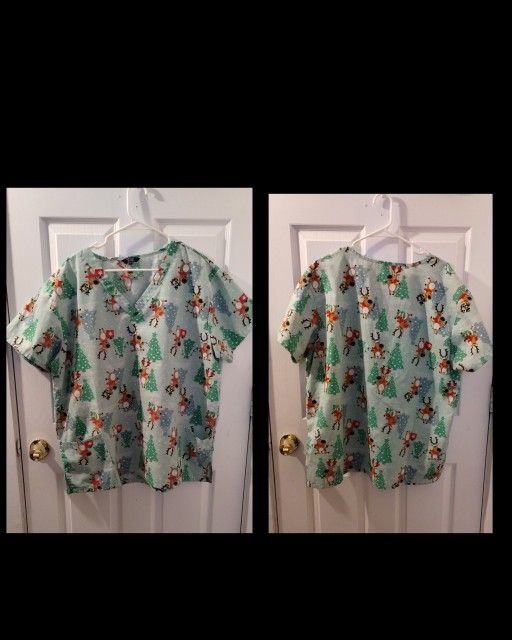 Zikit Christmas Reindeer Scrub Tops Holiday Prints Size 2X Medical Nursing shorts sleeve with two front middle pockets.