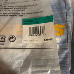 Have This Women Xl T Shirt Nike  Sells For $40  Letting It Go For $25