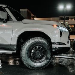 Method 316 17x8.5 +25 6x5.5 Available 