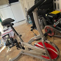 Sunny Health And Fitness Cycling Bike