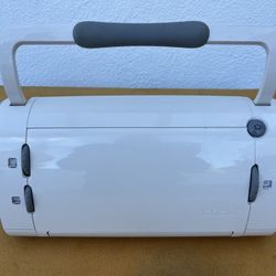 Cricket Personal Electronic Cutter