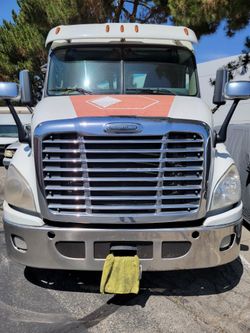 Freightliner CNG 2016