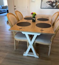 Table & chairs