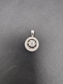Gold Diamond Pendant 