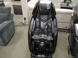 Brookstone 3D Massage Chair - Black | Armchair