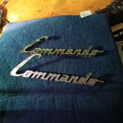 Hood Orniments Commando