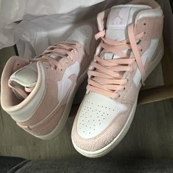 Air Jordans One Mid SE