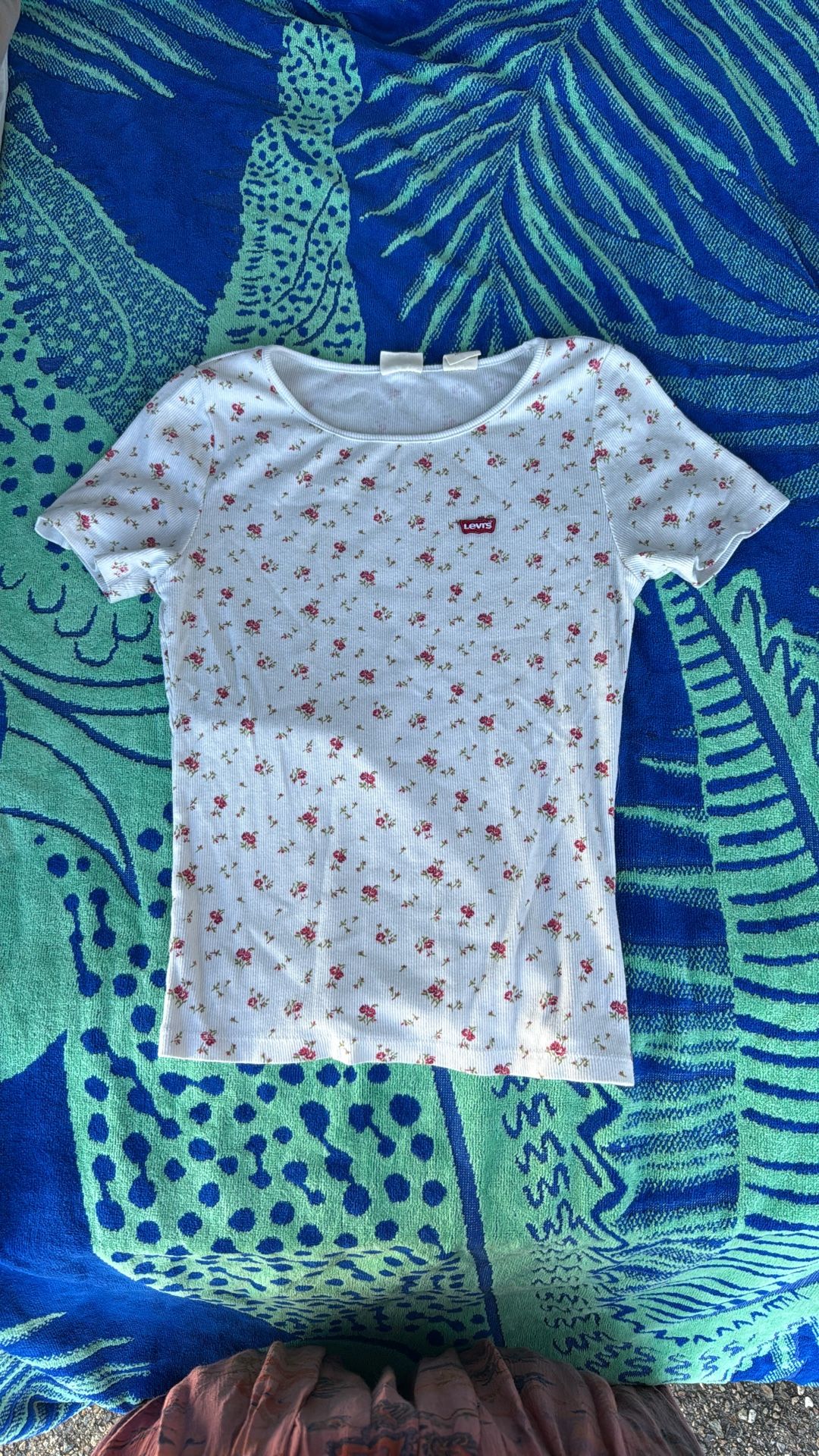 Levi’s Floral T-shirt
