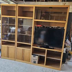 SOLID OAK ENTERTAINMENT CENTER AND 42" TV