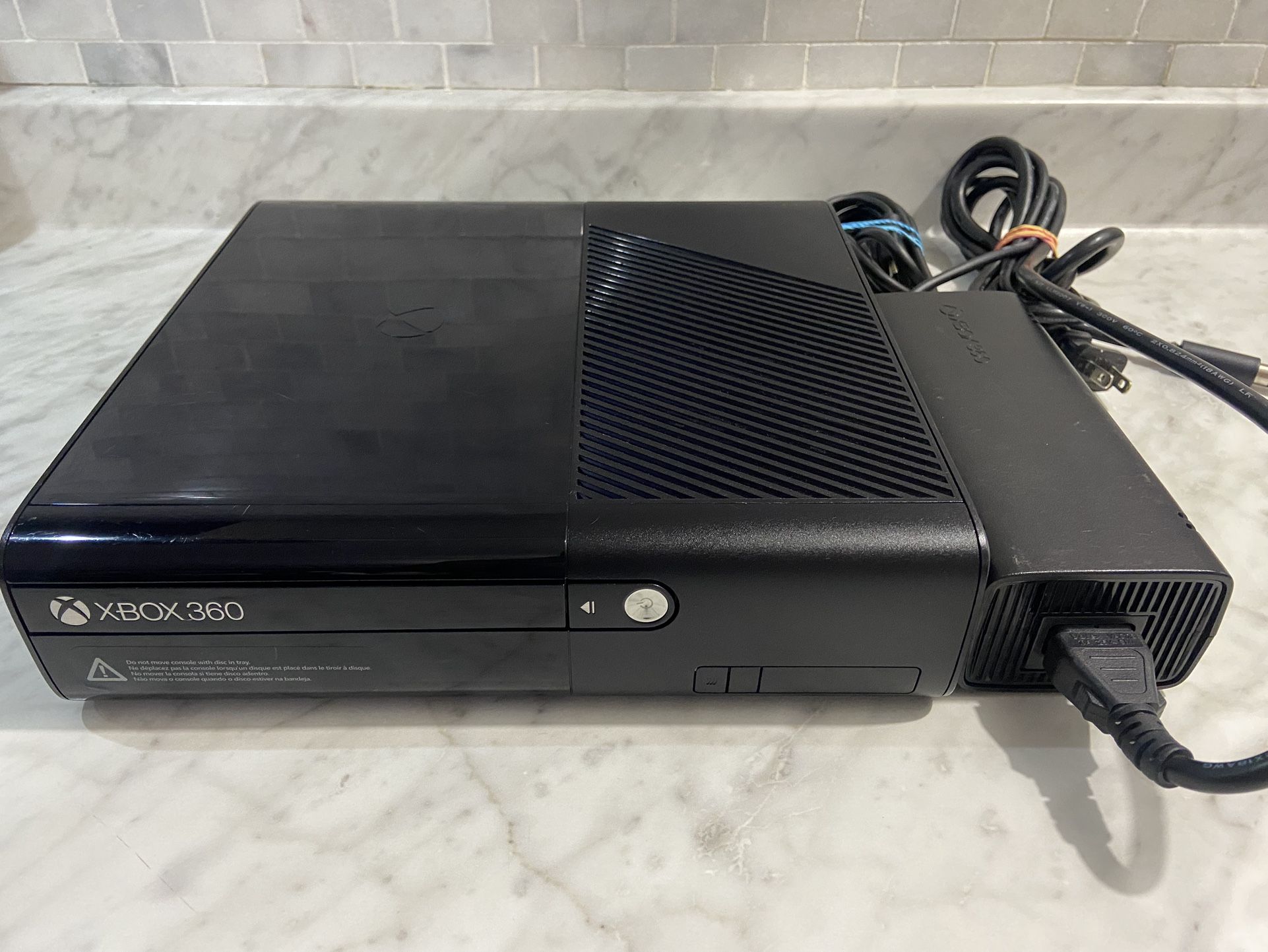 Xbox 360 E Modded RGH 3.0 + AURORA