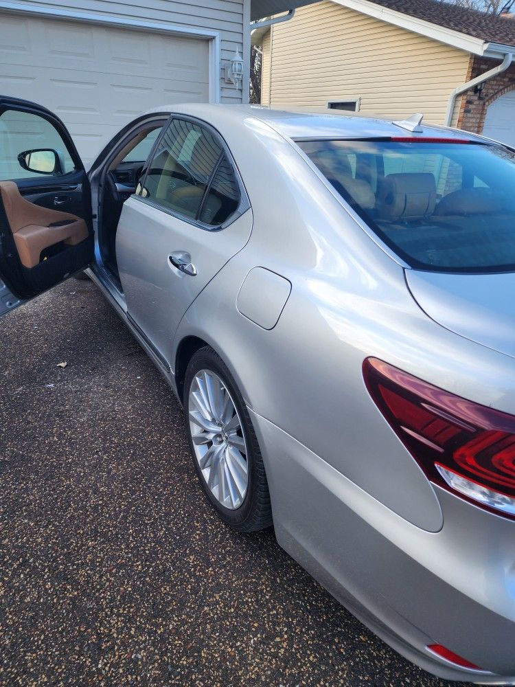 2013 Lexus LS 460
