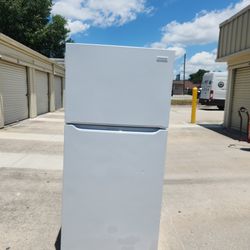 Frigidaire White Refrigerator 
