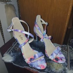 4inch High heels Strapped Around front So Comfortable 