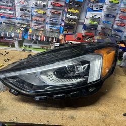 2020 Ford Edge Headlight 