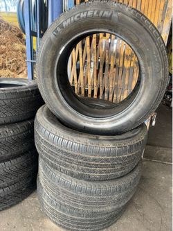 245 60 18 Michelin