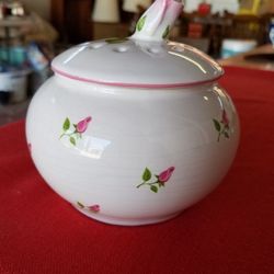 Teleflora Gift Porcelain Potpourri Bowl with hand painted pink rosebud design made in Portugal A66V723