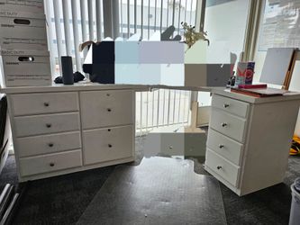 L shapped desk