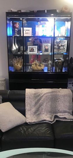 Display cabinet black lacquer