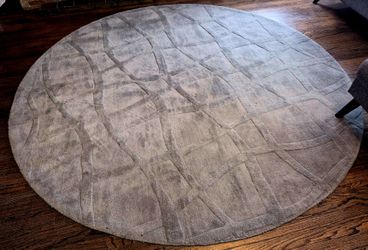 Large Round Area Rug 94.5" × 94.5" Neutral Gray