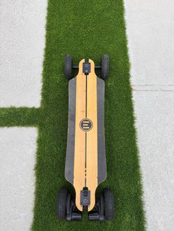 Evolve Bamboo GT Electric Longboard – R2 Remote + Charger + Case Ready to Ride