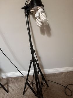Light For Filming, Photo And A Tripod