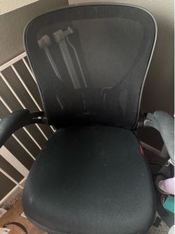 Desk chair