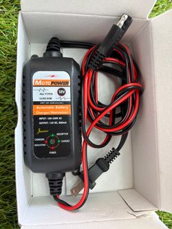 MotoPower 12V Automatic Battery Charger Maintainer