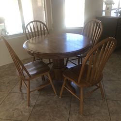 Oak Table 4 Chairs Still Available 