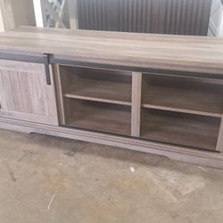 New Farmhouse Storage Bench With Sliding Door 