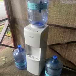 Pemo. Water Cooler 