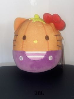 Hello Kitty Pumpkin Plush Orange and Purple Squishmallow BNWT