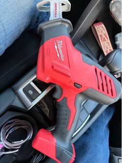M18 Milwaukee hacksaw