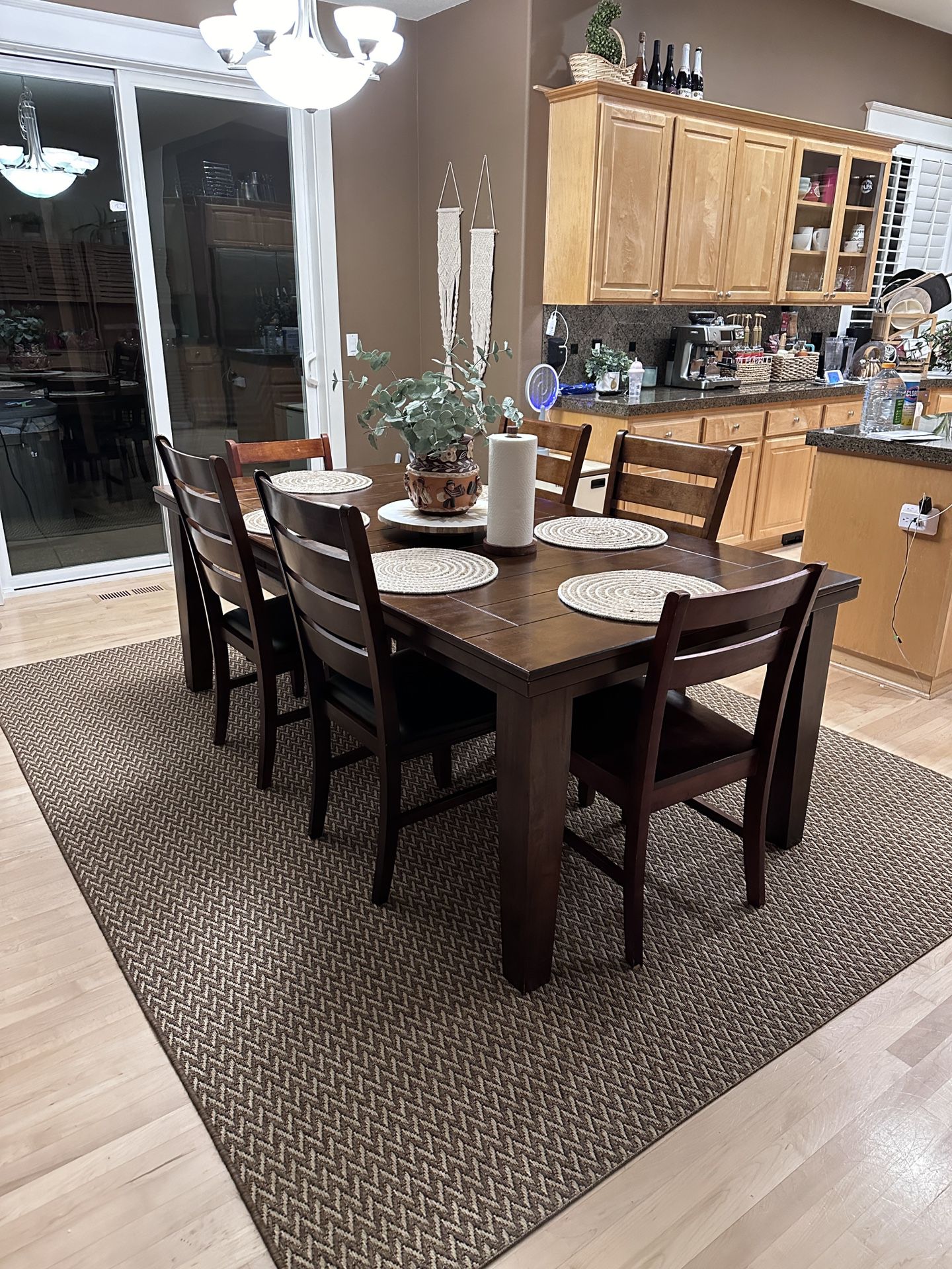 Dining Table W/6 Chairs