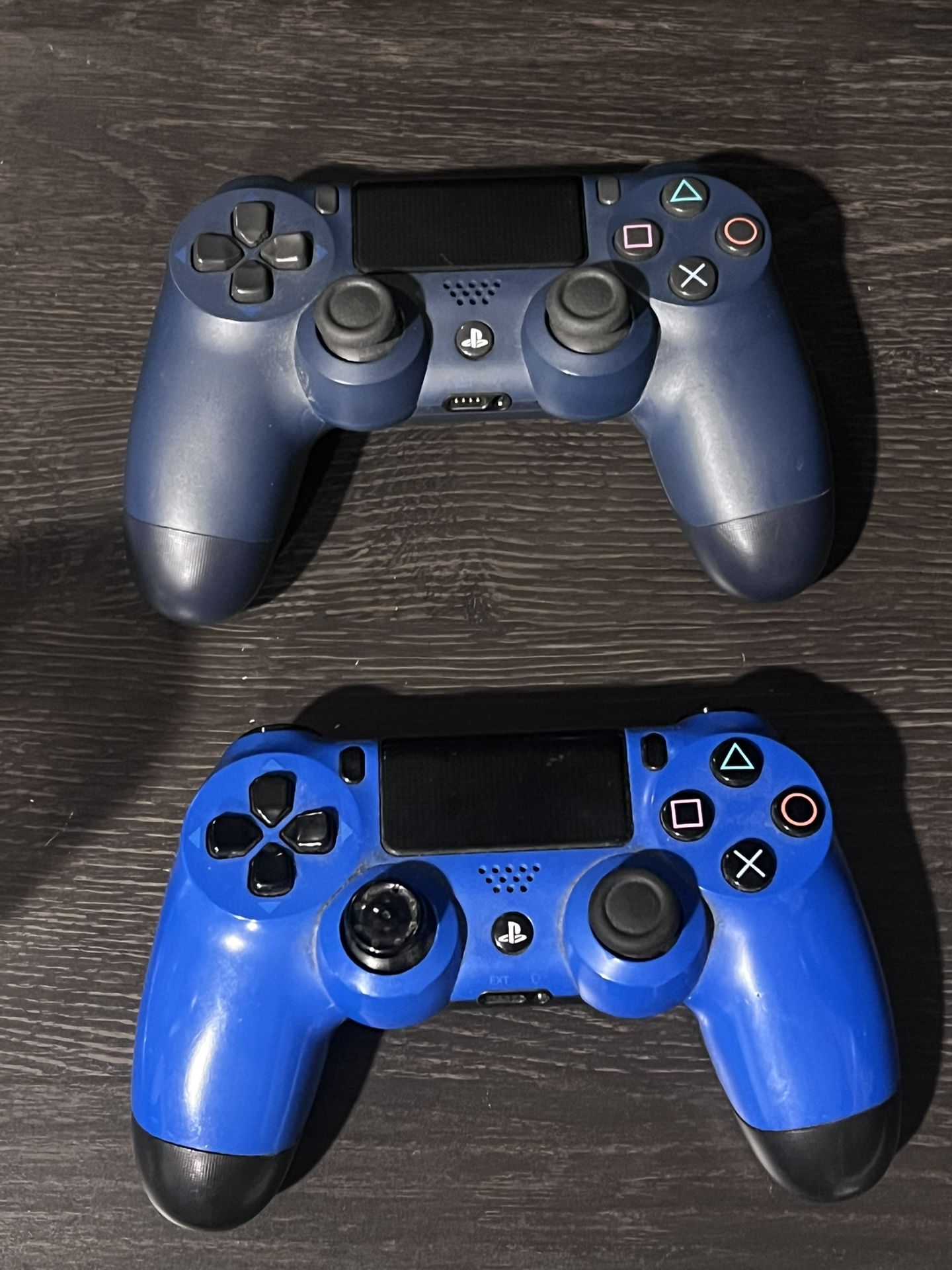PS4 Controllers 
