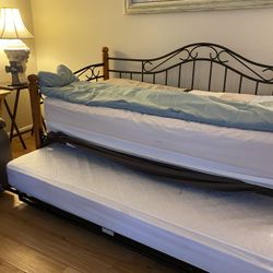 Trundle Twin Size Daybed With Mattresses Included